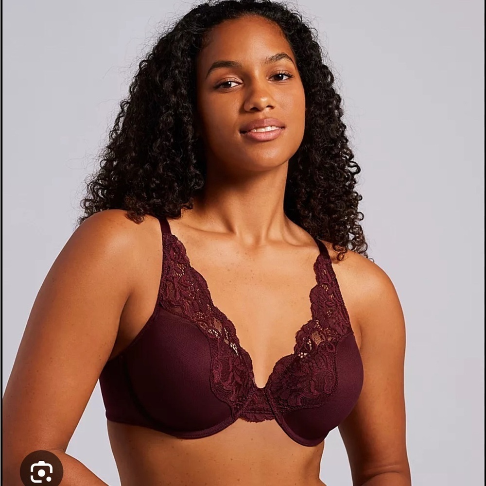 Bali Elegant Lace Trim Burgundy Bra Size 38D